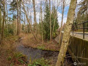 12712 Admiralty Way E203, Everett WA 98204