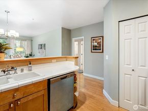 12712 Admiralty Way E203, Everett WA 98204