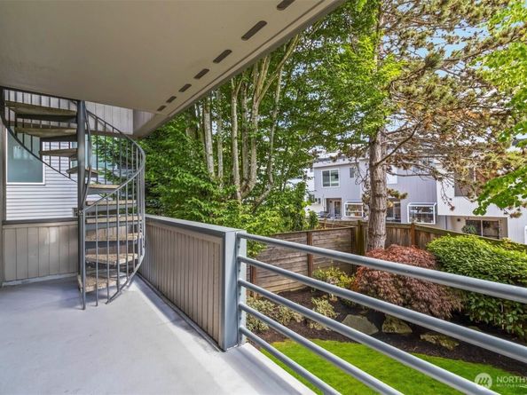 10135 NE 64th Street A, Kirkland WA 98033