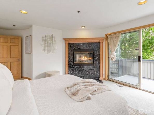 10135 NE 64th Street A, Kirkland WA 98033