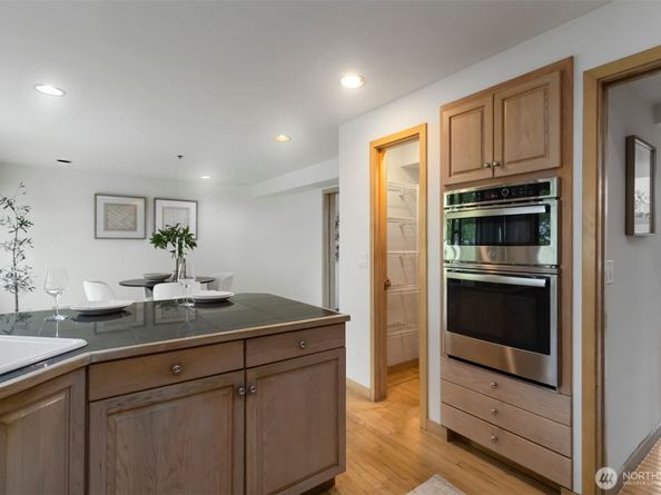 10135 NE 64th Street A, Kirkland WA 98033