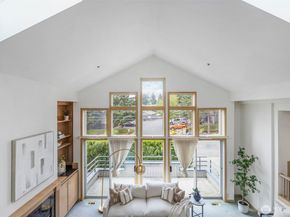 10135 NE 64th Street A, Kirkland WA 98033
