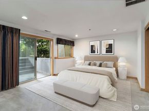 10135 NE 64th Street A, Kirkland WA 98033