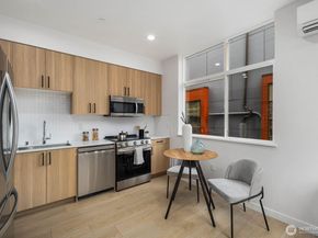 546 S Cloverdale Street B, Seattle WA 98108
