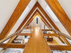 2411 4th Avenue W, Seattle WA 98119