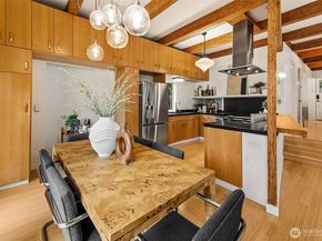 2411 4th Avenue W, Seattle WA 98119