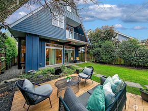 2411 4th Avenue W, Seattle WA 98119