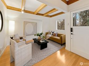 2411 4th Avenue W, Seattle WA 98119