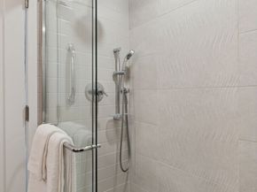 1600 43rd Avenue E 211, Seattle WA 98112