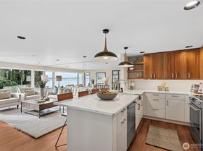 1600 43rd Avenue E 211, Seattle WA 98112