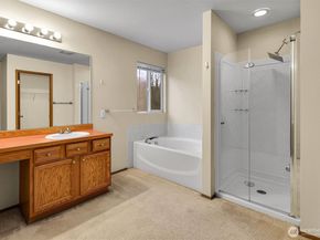 831 SW 364th Place, Federal Way WA 98023