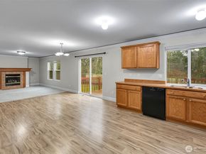 831 SW 364th Place, Federal Way WA 98023