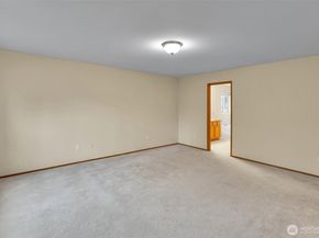 831 SW 364th Place, Federal Way WA 98023