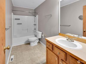 831 SW 364th Place, Federal Way WA 98023