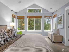 6441 SE Cougar Mountain Way, Bellevue WA 98006