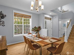 6441 SE Cougar Mountain Way, Bellevue WA 98006