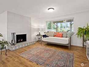 215 Hubbard Road, Lynnwood WA 98036