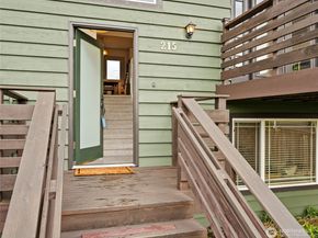 215 Hubbard Road, Lynnwood WA 98036