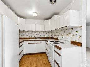 23906 60th Avenue W, Mountlake Terrace WA 98043