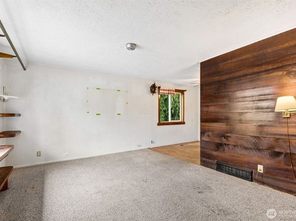 23906 60th Avenue W, Mountlake Terrace WA 98043