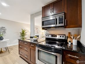 21305 48th Avenue W B110, Mountlake Terrace WA 98043