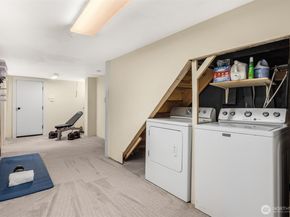 325 23rd Avenue E, Seattle WA 98112