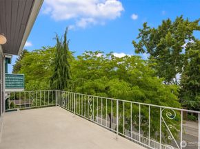 325 23rd Avenue E, Seattle WA 98112