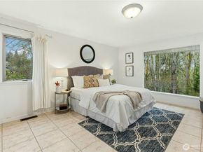 6526 NE 198th Street, Kenmore WA 98028