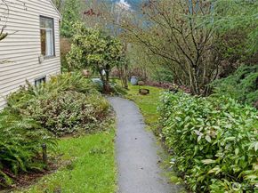 6526 NE 198th Street, Kenmore WA 98028