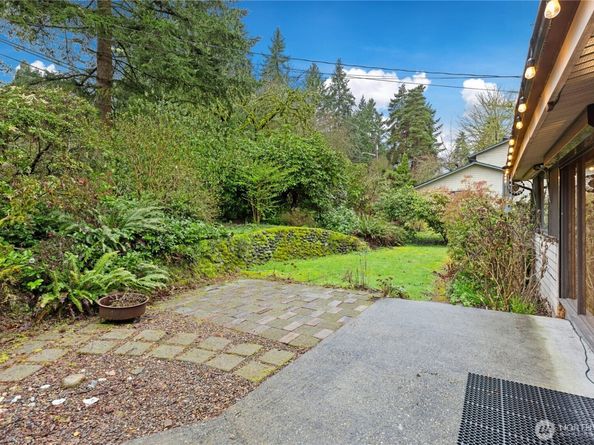 6526 NE 198th Street, Kenmore WA 98028