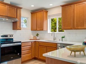 3910 132nd Street SW E, Lynnwood WA 98087