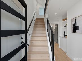 6505 19th Avenue NW, Seattle WA 98117