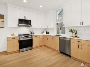 18011 2nd Avenue NE A, Shoreline WA 98155