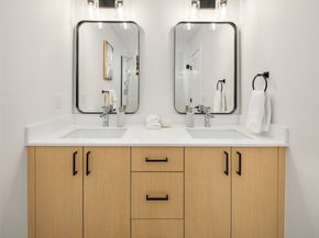 18011 2nd Avenue NE A, Shoreline WA 98155