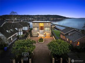 4701 NE Shore Place, Lake Forest Park WA 98155