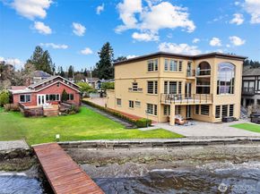 4701 NE Shore Place, Lake Forest Park WA 98155
