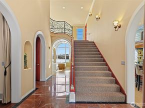 4701 NE Shore Place, Lake Forest Park WA 98155