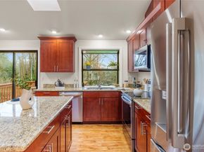 4225 SW 337th Place, Federal Way WA 98023