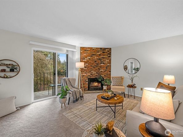 14010 Juanita Drive NE SB4, Kirkland WA 98034