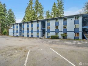 14010 Juanita Drive NE SB4, Kirkland WA 98034