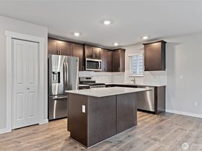 207 169th Place SW, Bothell WA 98012