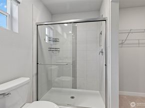 207 169th Place SW, Bothell WA 98012