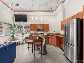 621 5th Avenue N 102, Seattle WA 98109