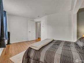 559 McGraw Street 201, Seattle WA 98109