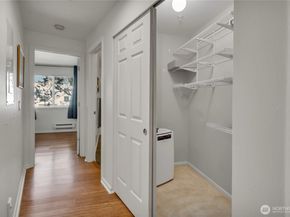 559 McGraw Street 201, Seattle WA 98109