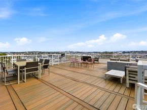 559 McGraw Street 201, Seattle WA 98109
