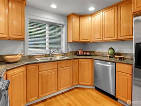 815 2nd Avenue N A, Seattle WA 98109