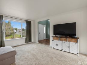 11413 SE 219th Place, Kent WA 98031