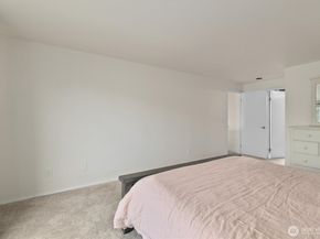 11413 SE 219th Place, Kent WA 98031