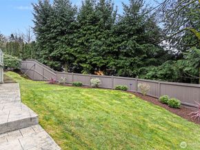 5716 141st Place SE, Bellevue WA 98006